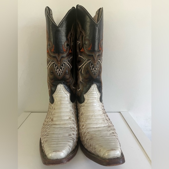 Authentic Mexican Genuine Leather Cowboy Boots - Picture 4 of 12